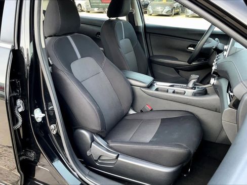 Used 2024 Nissan Sentra SV image 8