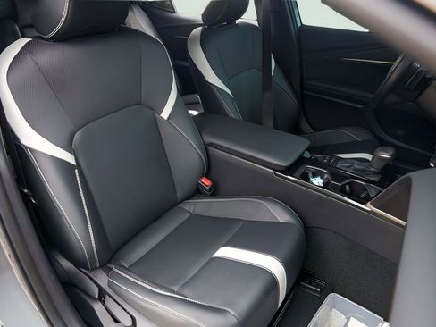 Used 2025 Toyota Camry SE w/ Multimedia Upgrade Package FWD image 34
