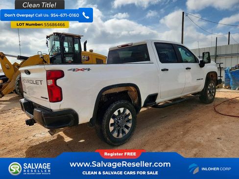 Used 2023 Chevrolet Silverado 2500 Custom w/ Custom Convenience Package AWD/4WD image 4