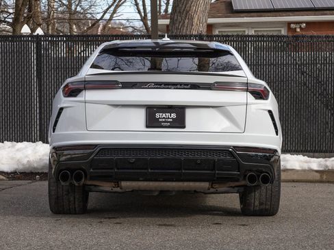 Used 2022 Lamborghini Urus image 22