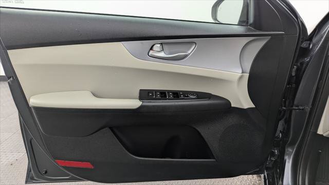 Used 2023 Kia Forte LXS w/ LXS Technology Package FWD image 13