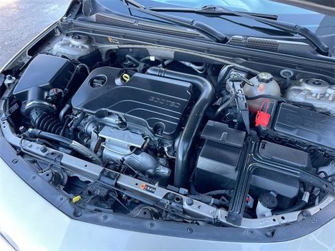 Used 2022 Chevrolet Malibu RS image 27