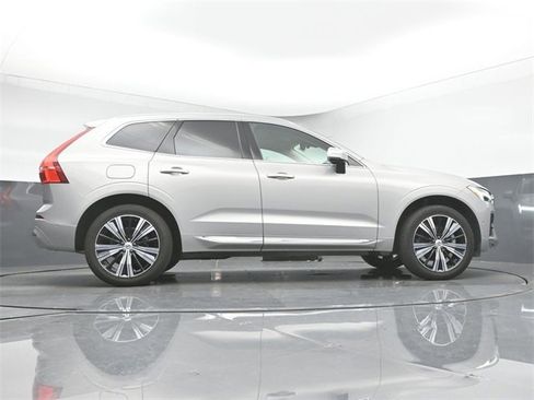 Used 2022 Volvo XC60 B5 Inscription w/ Advanced Package image 45