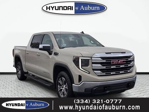 Used 2026 GMC Sierra 1500 SLE w/ X31 Off-Road Package AWD/4WD image 1