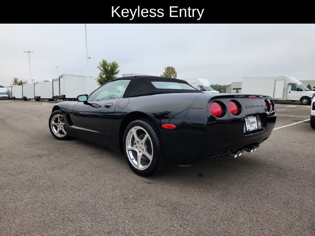 Used 2001 Chevrolet Corvette Convertible w/ Preferred Equipment Group2 RWD image 5