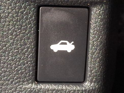 Certified 2025 Honda Accord LX image 27