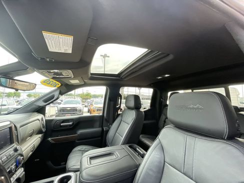 Certified 2020 Chevrolet Silverado 1500 High Country w/ Technology Package AWD/4WD image 19