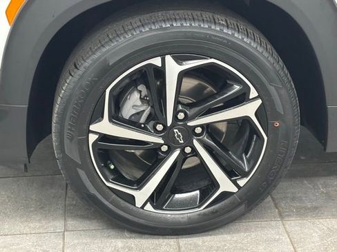 Used 2023 Chevrolet TrailBlazer RS image 6