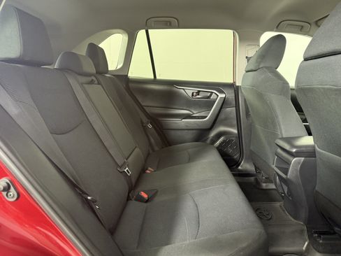 Used 2019 Toyota RAV4 LE w/ All Weather Liner Package AWD/4WD image 13