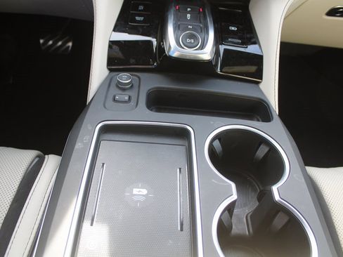 Used 2025 Acura MDX Type S image 39