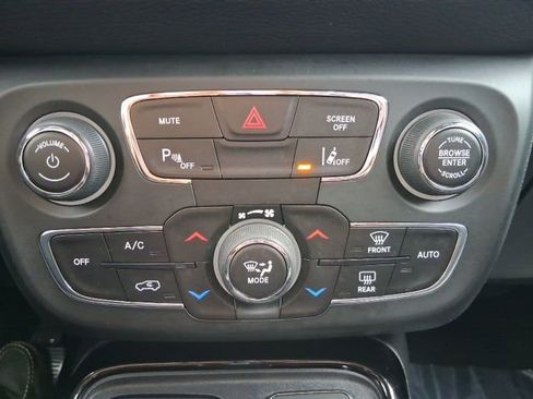 Used 2021 Jeep Compass Limited image 26