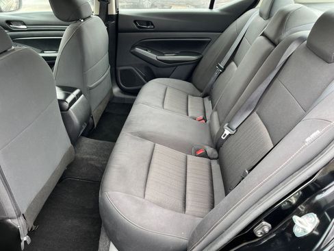 Used 2025 Nissan Altima 2.5 SV image 24