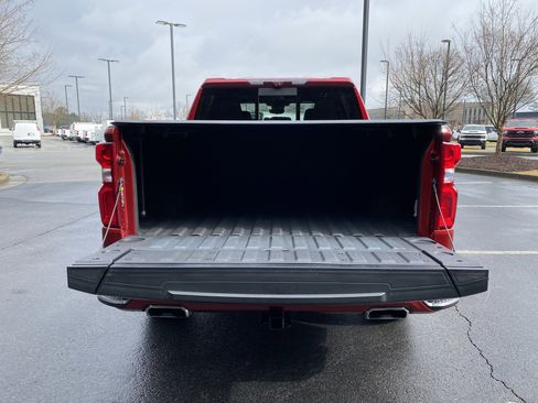 Used 2022 Chevrolet Silverado 1500 High Country w/ High Country Premium Package image 12