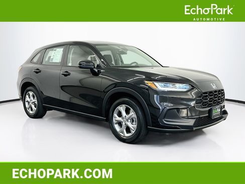 Used 2025 Honda HR-V LX image 1