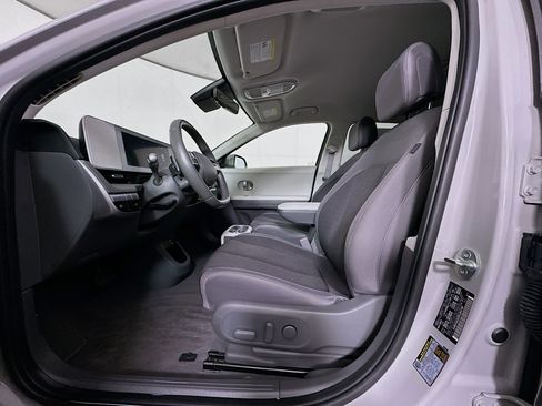 Used 2024 Hyundai Ioniq 5 SEL image 13