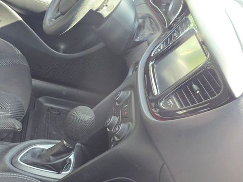 Used 2014 Dodge Dart SXT FWD image 9