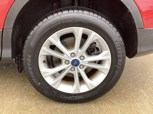 Used 2019 Ford Escape SE image 7