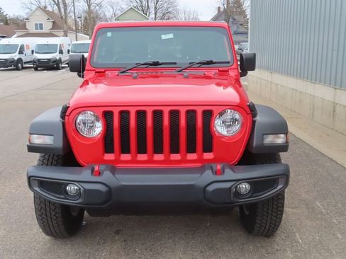 Used 2021 Jeep Wrangler Unlimited Sport w/ Cold Weather Group image 10