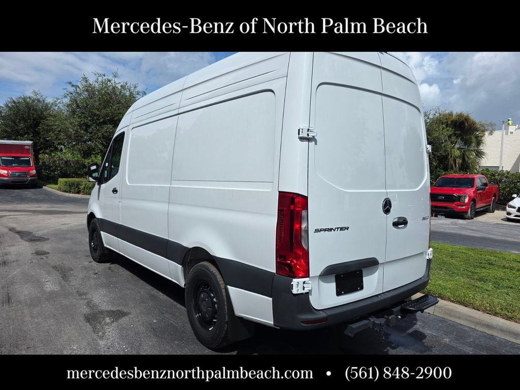 New 2025 Mercedes-Benz Sprinter 2500 image 18