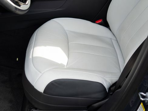 Used 2023 Land Rover Range Rover Sport First Edition image 28