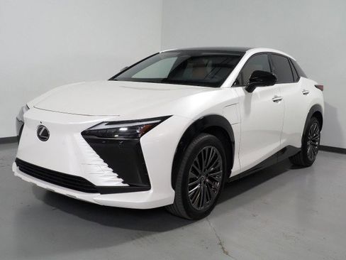Used 2023 Lexus RZ 450e Luxury w/ Accessory Package (2T) image 10