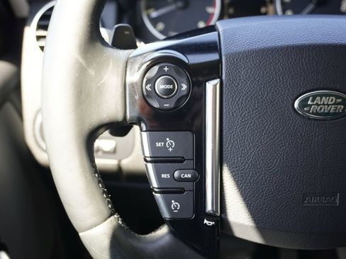 Used 2016 Land Rover LR4 HSE LUX AWD/4WD image 12