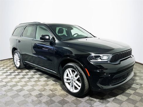 Used 2023 Dodge Durango GT image 1
