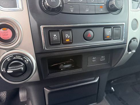 Used 2021 Nissan Titan SV w/ Accessory Utility Package image 22