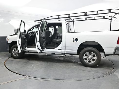 Used 2023 RAM 2500 Big Horn w/ Level 1 Equipment Group AWD/4WD image 37