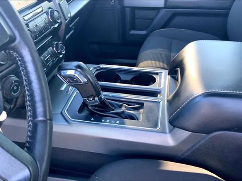 Used 2017 Ford F150 XLT w/ Equipment Group 302A Luxury AWD/4WD image 17