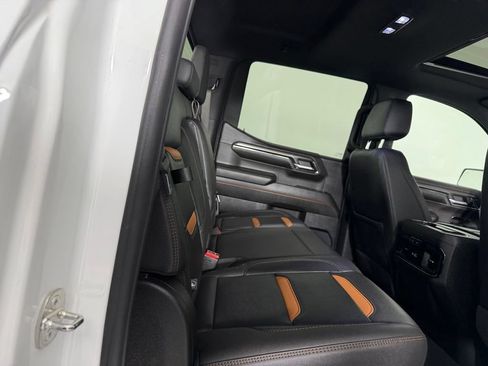 Used 2024 GMC Sierra 1500 AT4 w/ Technology Package AWD/4WD image 21