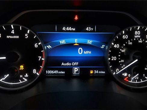 Used 2017 Nissan Maxima 3.5 SV image 10