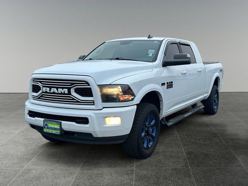 Used 2018 RAM 2500 Big Horn w/ Sport Appearance Group image 3