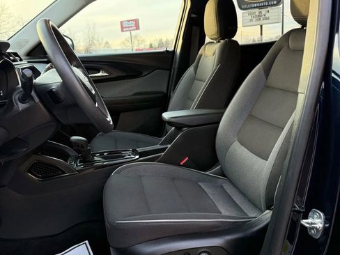 Used 2021 Chevrolet TrailBlazer LT w/ Convenience Package image 10