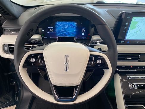 New 2026 Lincoln Aviator Black Label AWD/4WD image 19
