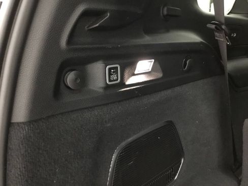 Used 2023 Jeep Grand Cherokee L Overland AWD/4WD image 19