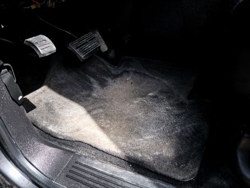 Used 2011 Chevrolet Avalanche LT w/ Regional Value Package image 16