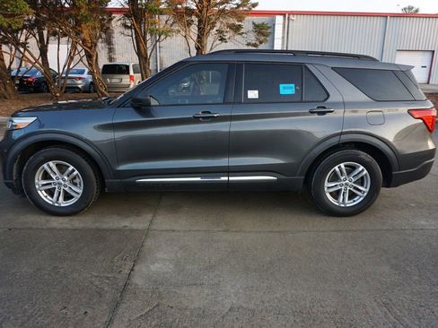 Used 2020 Ford Explorer XLT w/ Equipment Group 202A image 20