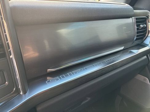 Used 2023 Ford F250 Lariat w/ Lariat Ultimate Package image 29