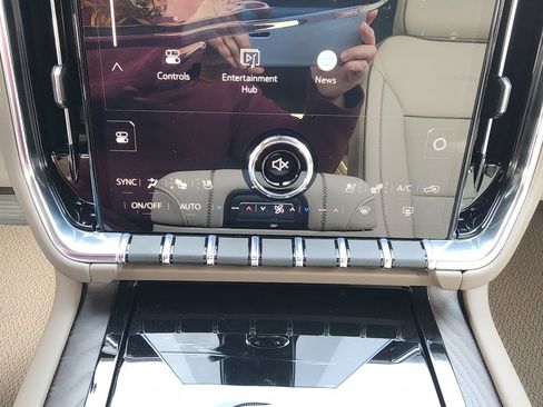 New 2026 GMC Yukon XL Denali image 33