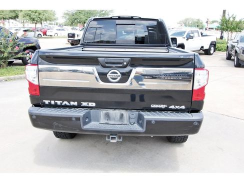 Used 2016 Nissan Titan Platinum Reserve AWD/4WD image 7