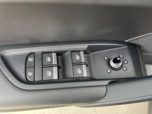 Used 2023 Audi Q5 2.0T Premium Plus w/ Premium Plus Package image 15