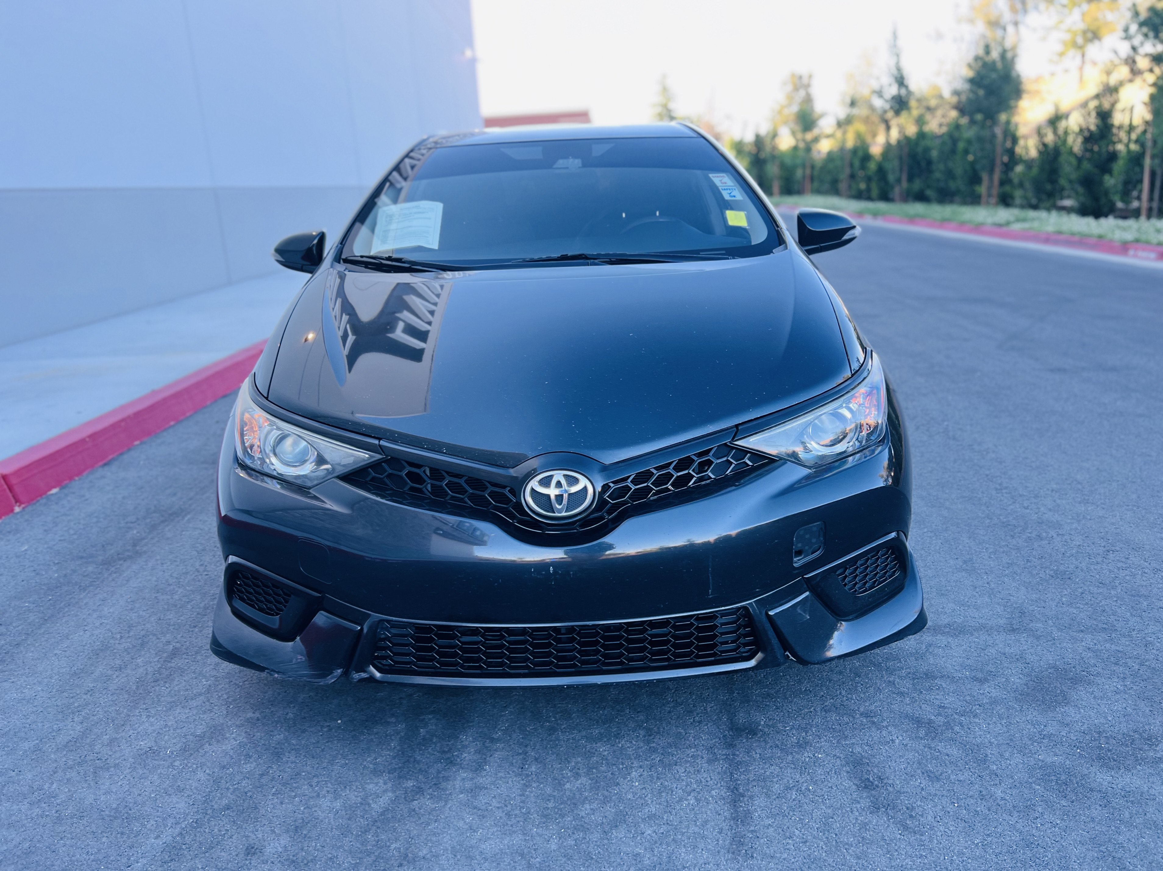 Used 2017 Toyota Corolla iM w/ Carpet Mat Package FWD image 4