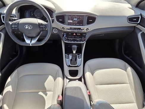 Used 2017 Hyundai Ioniq Limited FWD image 11