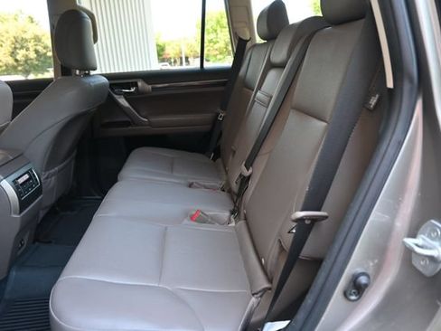 Certified 2021 Lexus GX 460 Premium w/ Premium Package AWD/4WD image 22