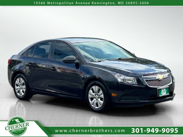 Used 2014 Chevrolet Cruze LS FWD image 1