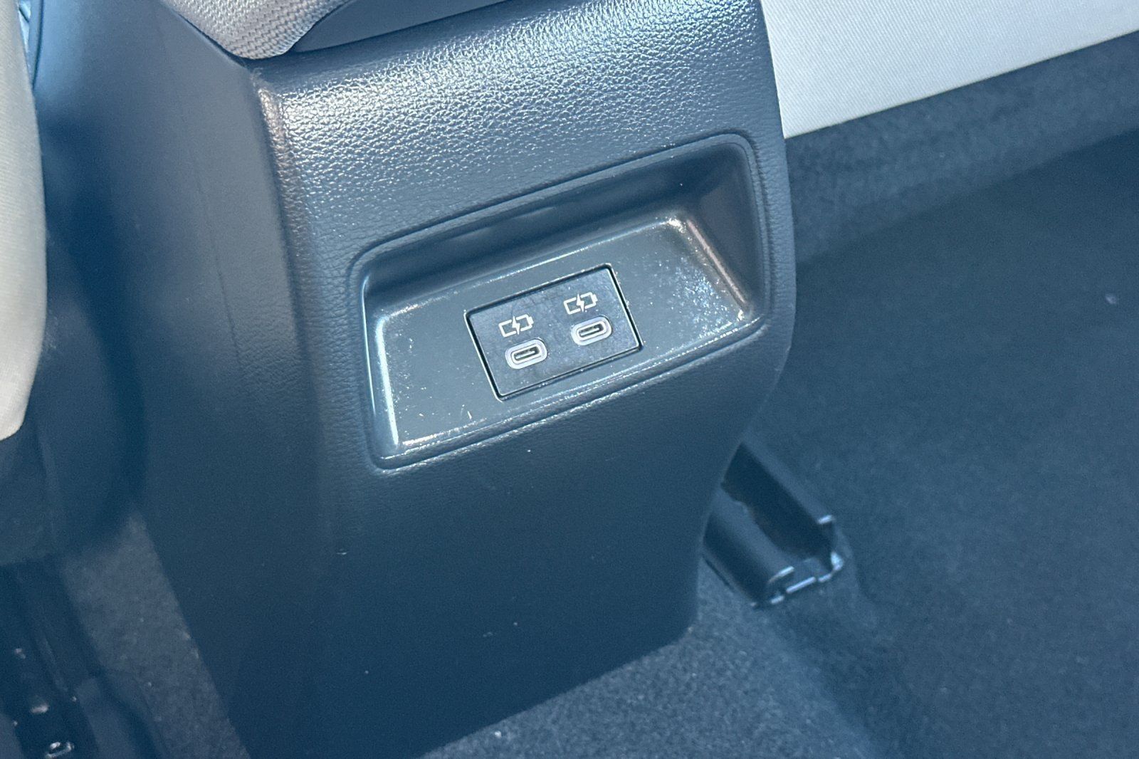 Used 2024 Toyota Corolla LE FWD image 41