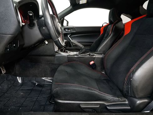 Used 2013 Scion FR-S Base image 9