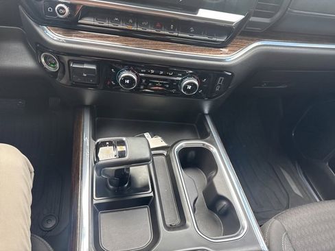 Used 2023 GMC Sierra 1500 Elevation image 15