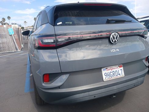 Used 2023 Volkswagen ID.4 Pro S AWD/4WD image 4